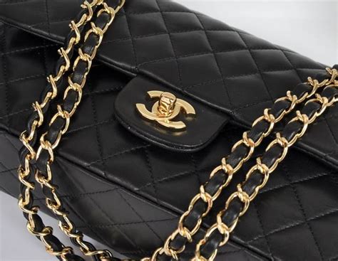 quanto costa una borsa di chanel|moda Chanel borse.